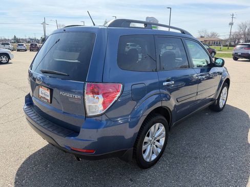 Used 2011 Subaru Forester 2.5X Premium w/ All-Weather Pkg image 5