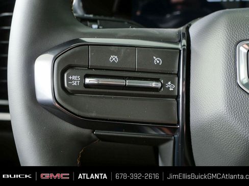 New 2026 GMC Canyon AT4 w/ Technology Plus Package AWD/4WD image 11