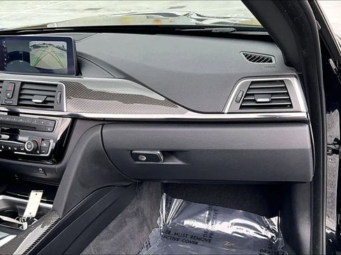 Used 2020 BMW M4 Convertible w/ Competition Package image 16