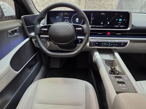 Certified 2025 Hyundai Ioniq 6 SEL image 17