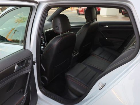 Used 2020 Volkswagen GTI SE FWD image 37