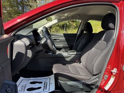 Used 2023 Nissan Sentra SV image 11