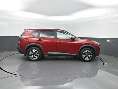 Used 2023 Nissan Rogue SV w/ SV Premium Package AWD/4WD image 4