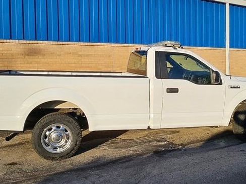 Used 2015 Ford F150 XL image 4