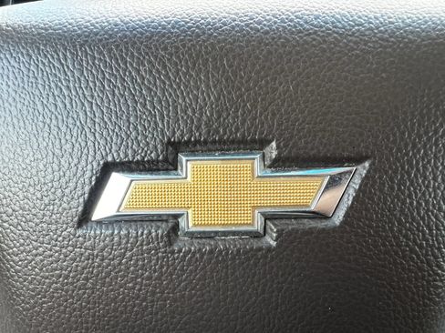 Used 2015 Chevrolet Suburban LTZ AWD/4WD image 18