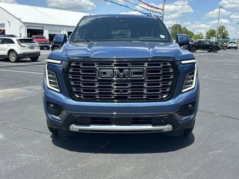 Certified 2025 GMC Yukon Denali Ultimate AWD/4WD image 3