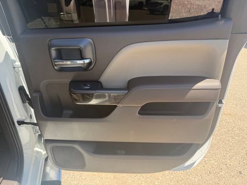 Used 2015 GMC Sierra 2500 Denali w/ Duramax Plus Package AWD/4WD image 18