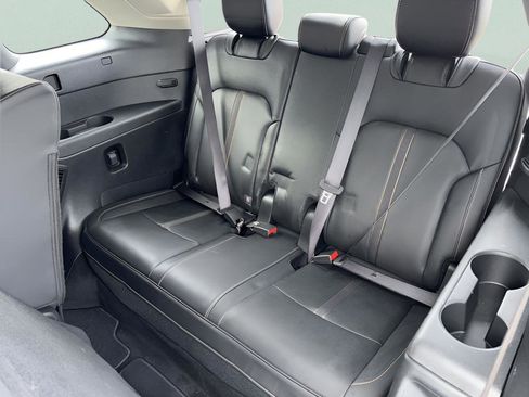 Used 2024 MAZDA CX-90 3.3 Turbo w/ Select Package image 32