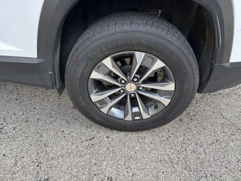 Used 2025 Chevrolet Equinox LT FWD image 25