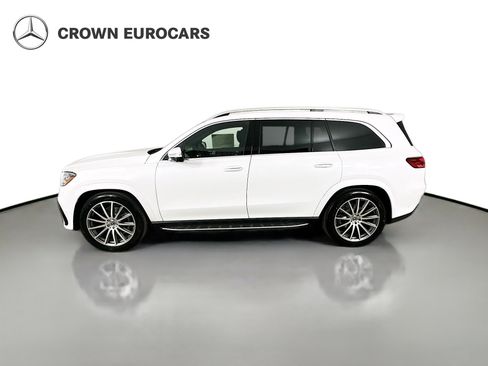 Used 2026 Mercedes-Benz GLS 580 4MATIC image 4