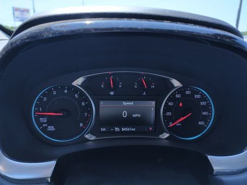 Used 2020 Chevrolet Traverse LT w/ Driver Confidence II Package AWD/4WD image 17