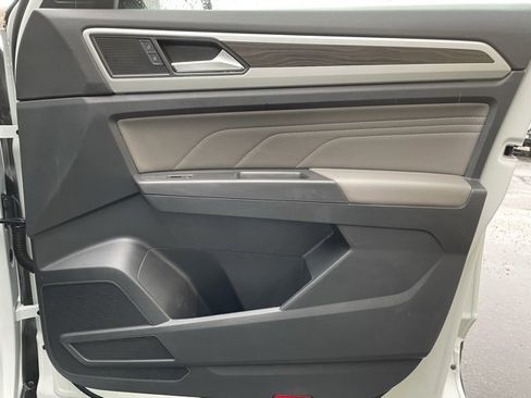 Used 2023 Volkswagen Atlas SE image 27