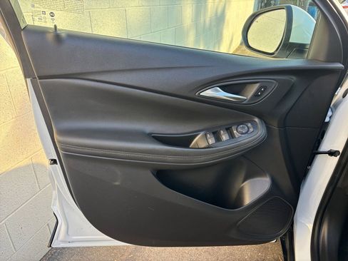 Used 2025 Buick Encore GX Preferred image 20