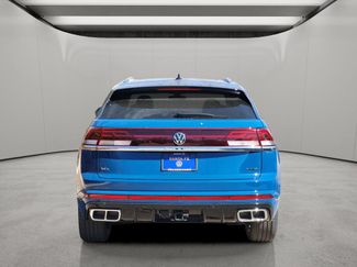 New 2025 Volkswagen Atlas Cross Sport SEL Premium R-Line AWD/4WD video 2
