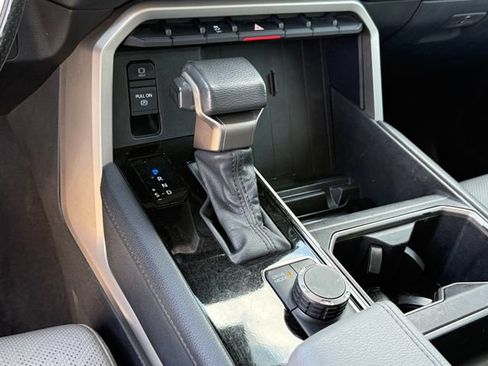 Used 2022 Toyota Tundra Limited RWD image 17