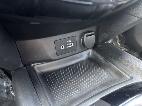 Used 2020 Nissan Rogue SV image 20