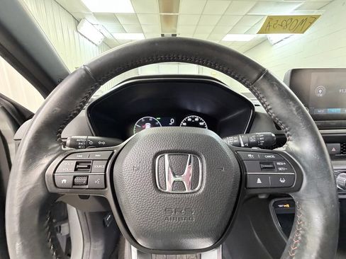 Used 2024 Honda CR-V Sport image 40