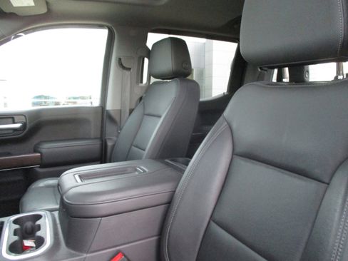 Used 2019 GMC Sierra 1500 SLT w/ SLT Premium Plus Package AWD/4WD image 16