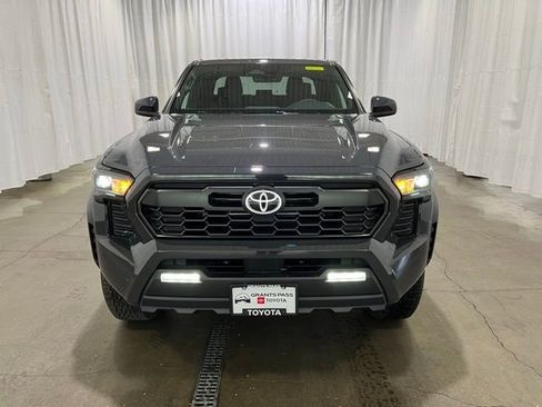 New 2026 Toyota Tacoma TRD Off-Road AWD/4WD image 8