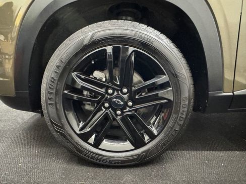 Used 2024 Chevrolet Trax ACTIV image 12