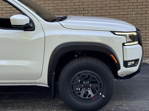 New 2026 Nissan Frontier PRO-4X w/ Tow Package AWD/4WD image 5