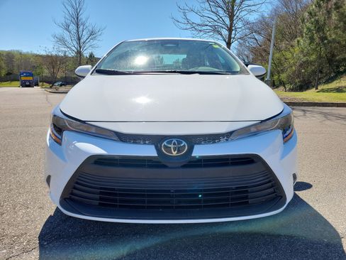 Used 2024 Toyota Corolla LE image 18