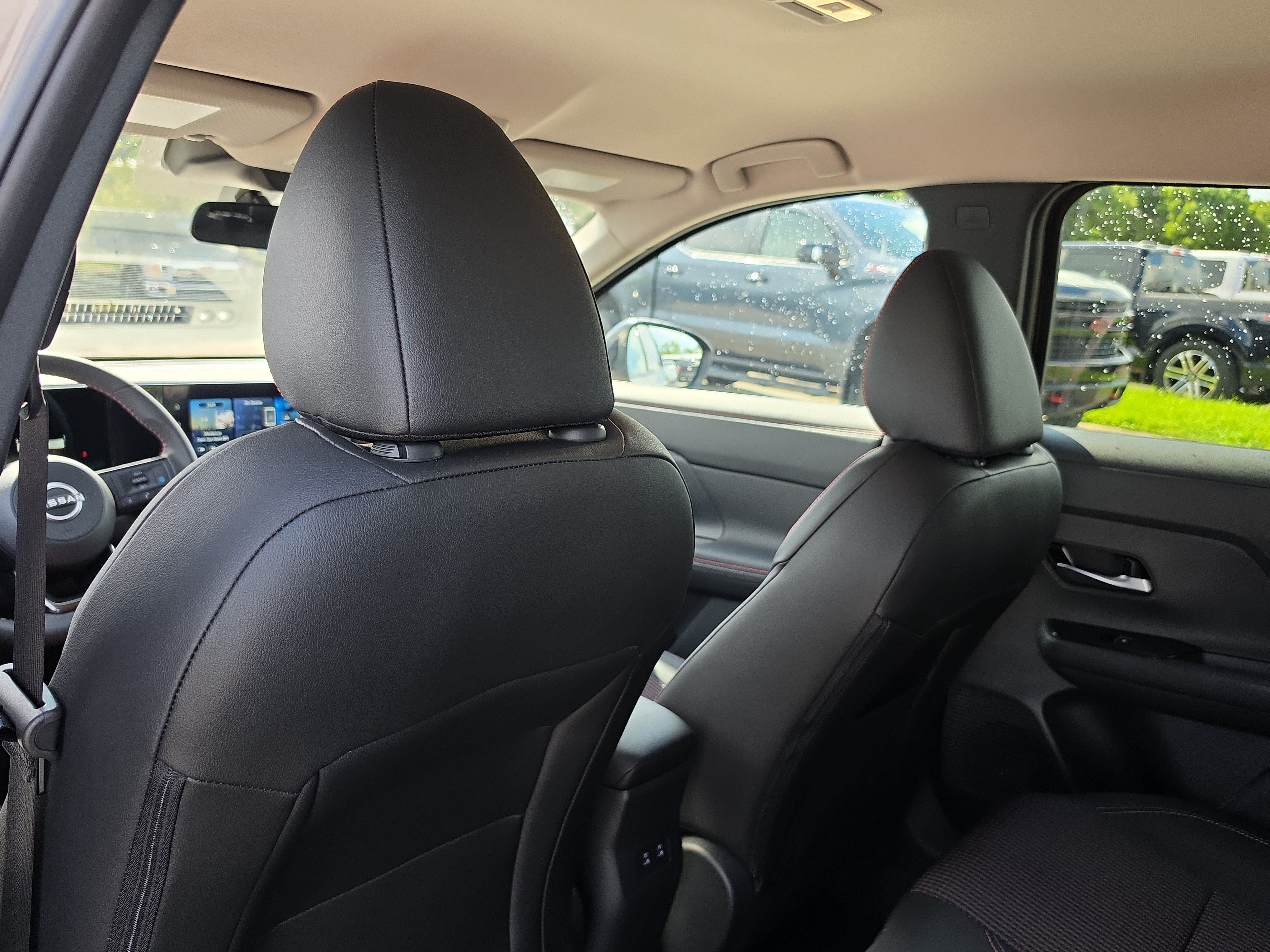 Used 2026 Nissan Kicks SR w/ Cold Weather Package AWD/4WD image 13