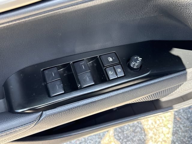 Used 2025 Toyota Camry XSE FWD image 32