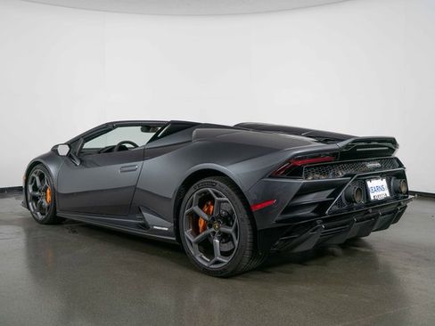 Used 2024 Lamborghini Huracan EVO image 6