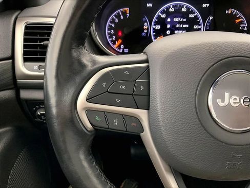 Used 2020 Jeep Grand Cherokee Altitude AWD/4WD image 13