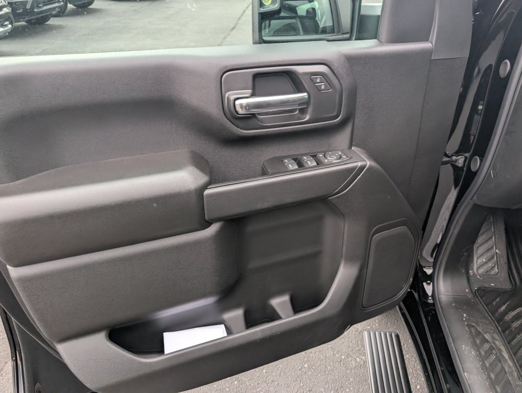 New 2026 Chevrolet Silverado 2500 Custom w/ Custom Value Package AWD/4WD image 15