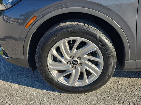 Used 2021 Lincoln Corsair FWD image 9