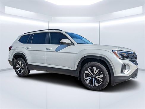 New 2026 Volkswagen Atlas SE image 1