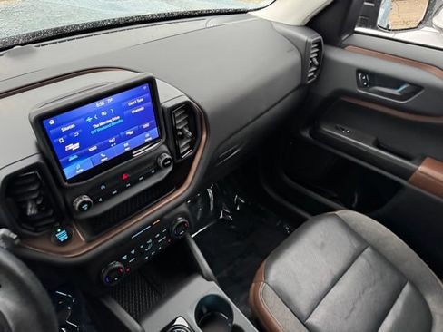 Certified 2021 Ford Bronco Sport Outer Banks AWD/4WD image 24
