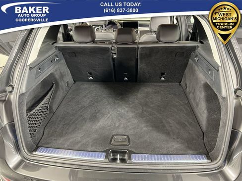 Used 2021 Mercedes-Benz GLC 300 4MATIC image 25