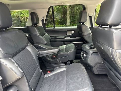 Certified 2025 Ford Expedition Max Platinum AWD/4WD image 28