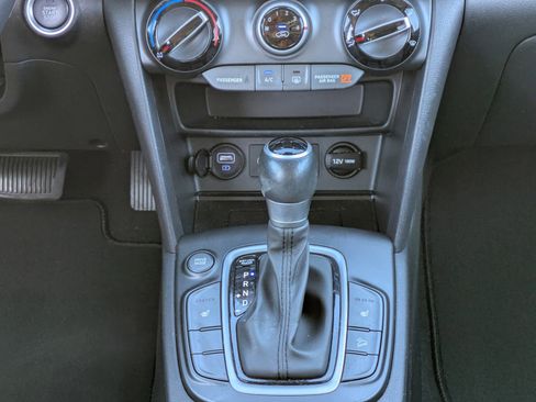 Used 2020 Hyundai Kona SEL Plus FWD image 16
