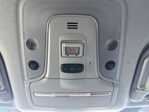 Used 2020 Toyota Prius LE w/ Carpet Mat Package AWD/4WD image 26