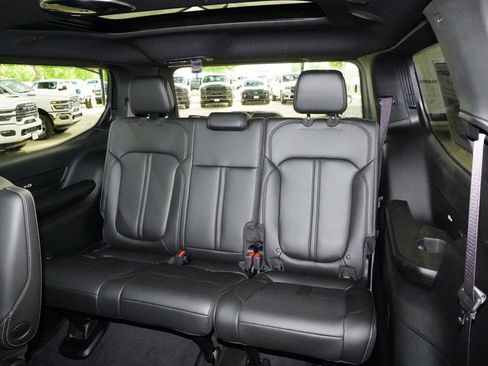New 2026 Jeep Grand Wagoneer 4WD image 13