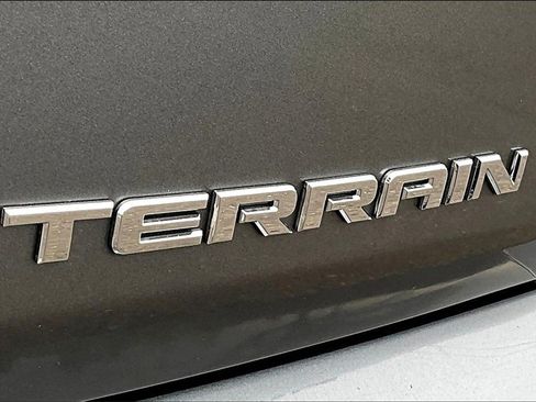 Used 2021 GMC Terrain SLE image 33