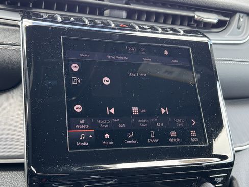 Used 2024 Jeep Grand Cherokee Laredo w/ MOPAR Finishing Package image 9