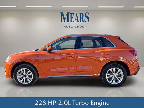 Used 2023 Audi Q3 2.0T Premium image 3