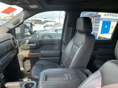 Used 2020 Chevrolet Silverado 2500 High Country w/ Z71 Off-Road Package AWD/4WD image 13