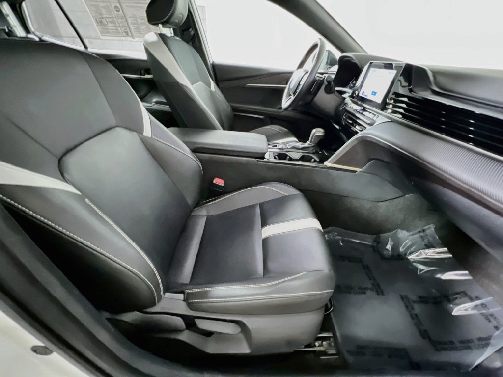 Used 2025 Toyota Camry SE FWD image 28