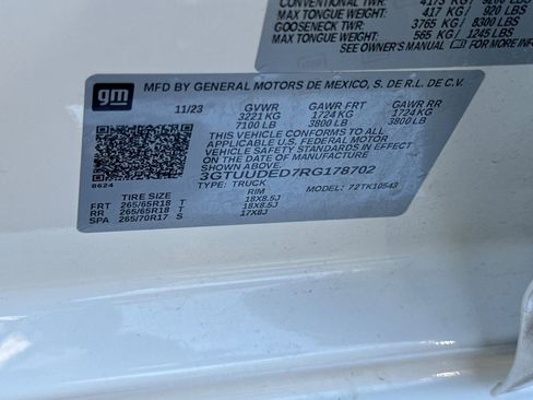 Used 2024 GMC Sierra 1500 SLT image 56