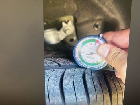 Used 2023 Ford Explorer XLT w/ Equipment Group 202A image 19