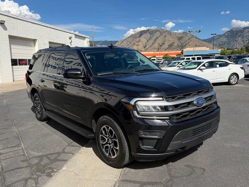 Used 2024 Ford Expedition Max XLT AWD/4WD image 3