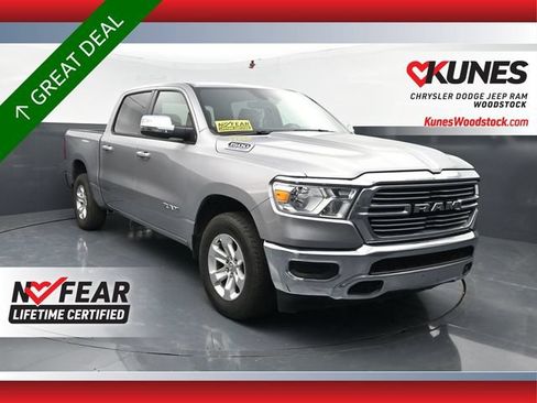 Used 2024 RAM 1500 Laramie AWD/4WD image 1