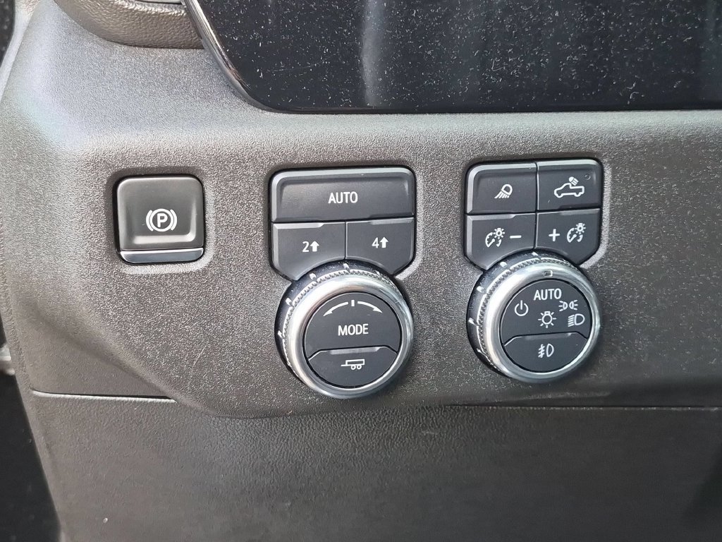 Used 2025 GMC Sierra 1500 Elevation w/ Preferred Package AWD/4WD image 14