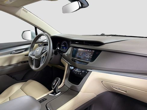 Used 2018 Cadillac XT5 Luxury AWD/4WD image 31